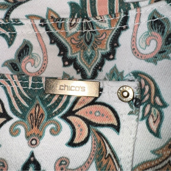 CHICO'S Ankle Jeans Pants Women's Size 10 So Slimming Damask Girlfriend - Picture 8 of 9